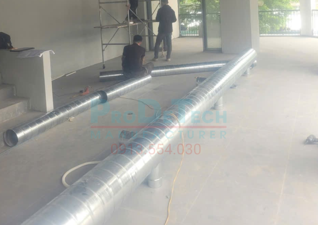 Hệ thống ống gió tròn xoắn được lắp đặt trên trần, tối ưu lưu lượng hút khói và cấp gió tươi